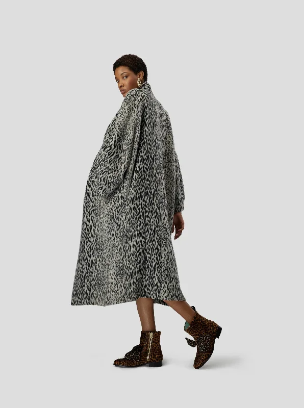 Eren Coat in B&W Woolen Leopard Print