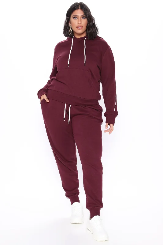 Tennis And Chill Fleece Pullover Hoodie - Burgundy