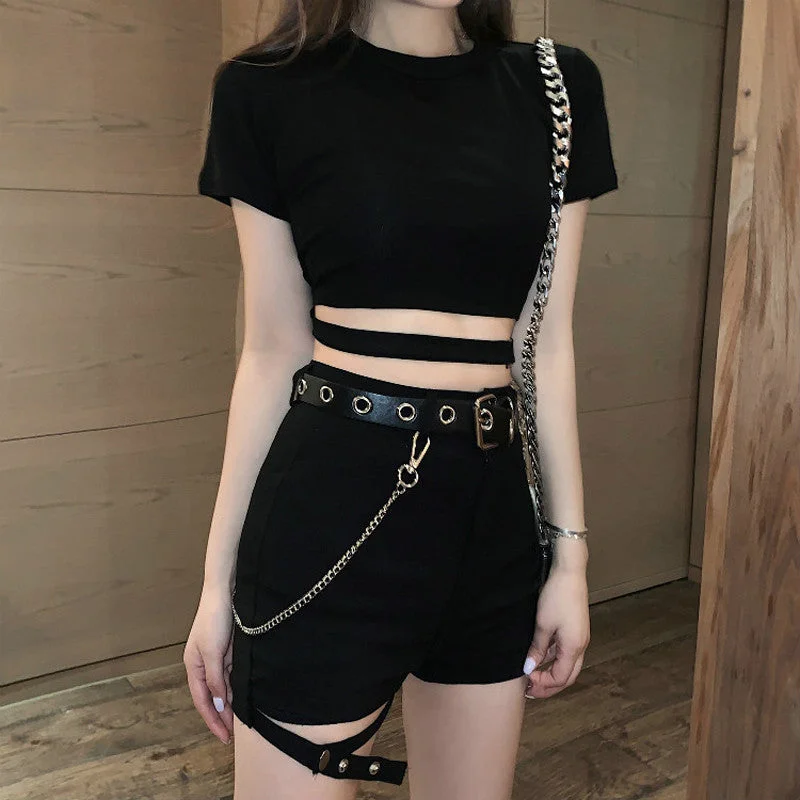 S / top + shorts + waist chain