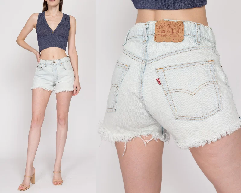 Sm-Med 90s Levis Cut Off Light Wash Denim Shorts 29.5""