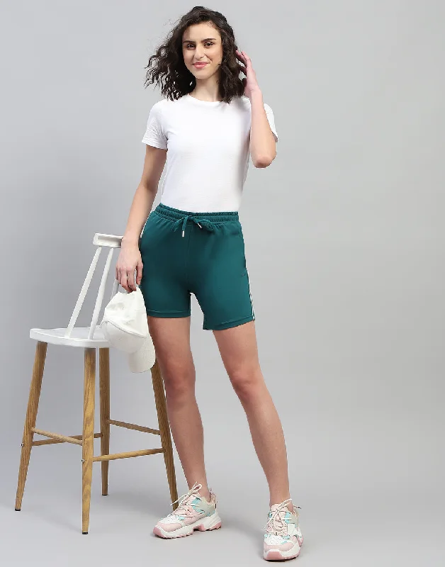 Women Green Solid Regular Fit Short