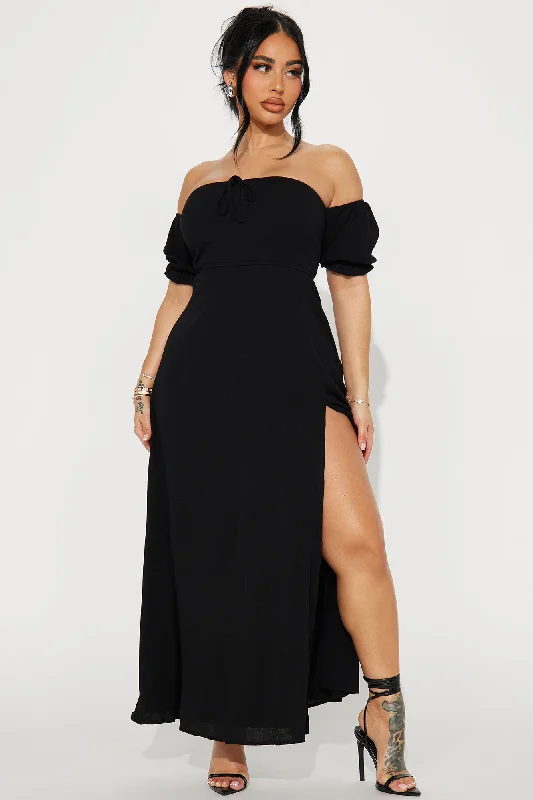 Lily Off Shoulder Maxi Dress - Black