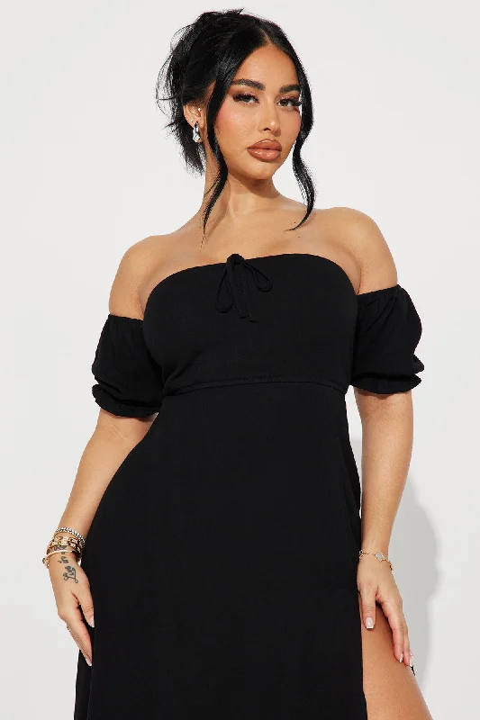 Lily Off Shoulder Maxi Dress - Black