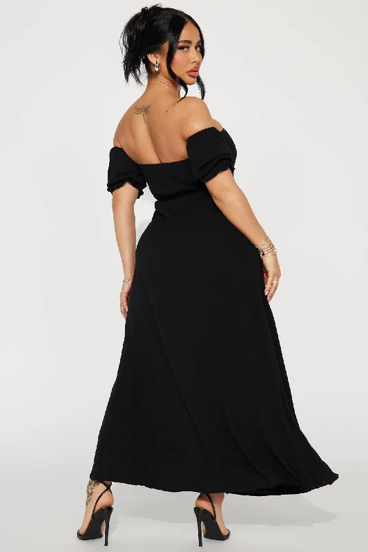 Lily Off Shoulder Maxi Dress - Black